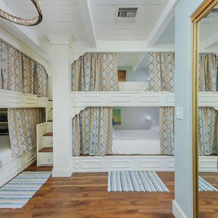 Smart Solution - Individual Private Bed-Pods In Gorgeous Shared Space - Women Only Dorm In Room 5 - Coed House - Full-Sized Mattresses In Individual Pods - With Built-In Private Storage - Gorgeous Shared Room - Affordable Luxury - Sparrow House Phoenix Eksteriør bilde